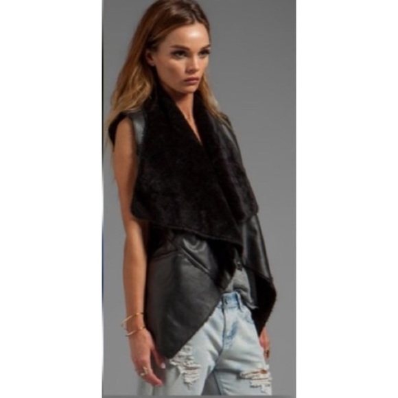 BLANK NYC Black Faux Shearling Vegan Leather Drape Front Open Vest EUC Size Med - Picture 2 of 12